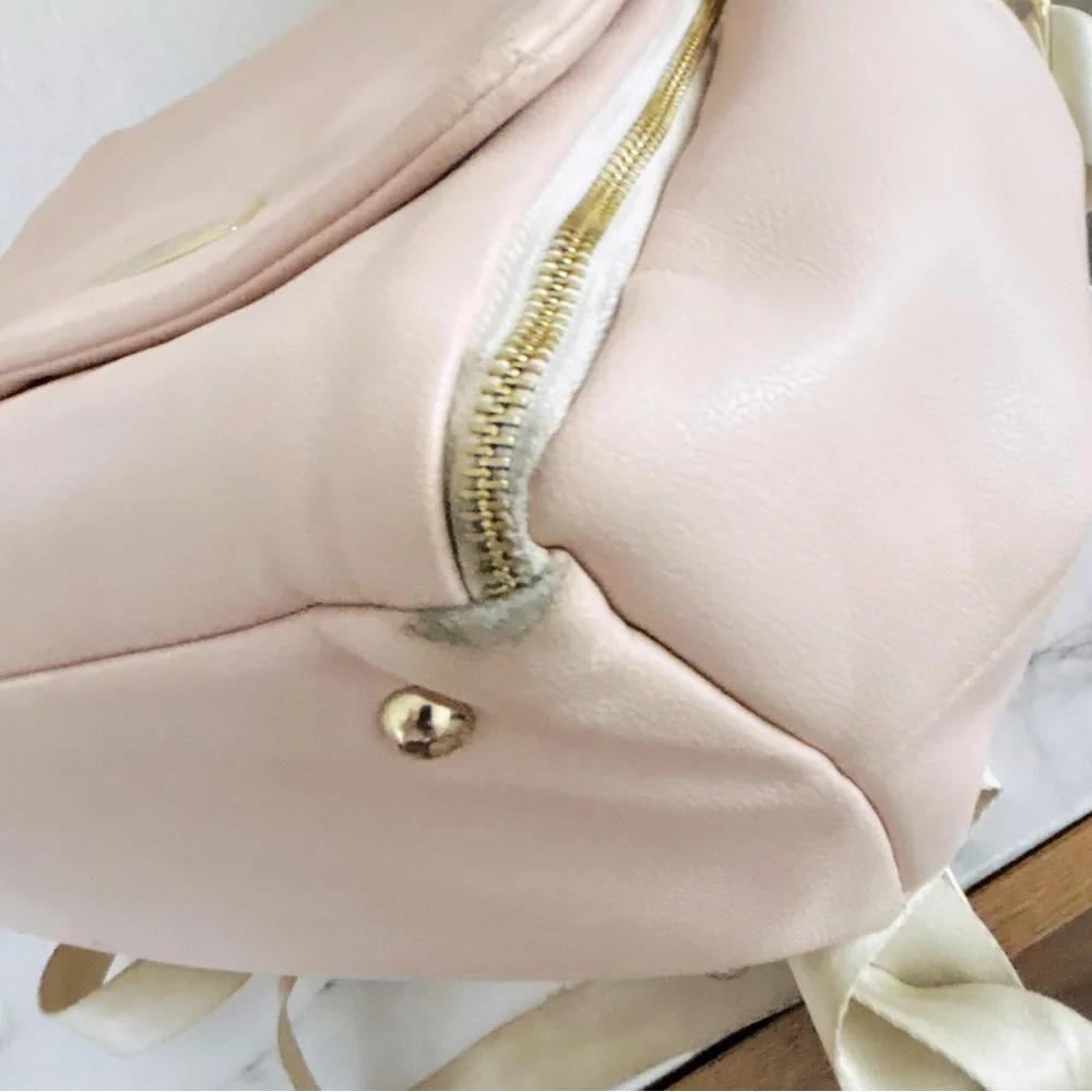 Petunia Pickle Bottom BBML-596-00 Boxy Backpack, Blush‎ Leatherette